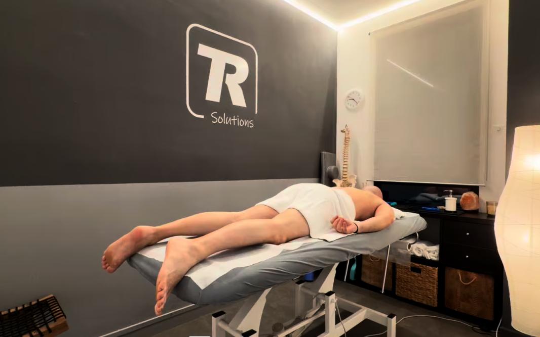 Quiromasaje y vestuario del centro TECNIRUNNER